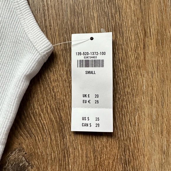 Abercrombie and Fitch Featherweight Rib Scoopneck Tanktop - Picture 3 of 3